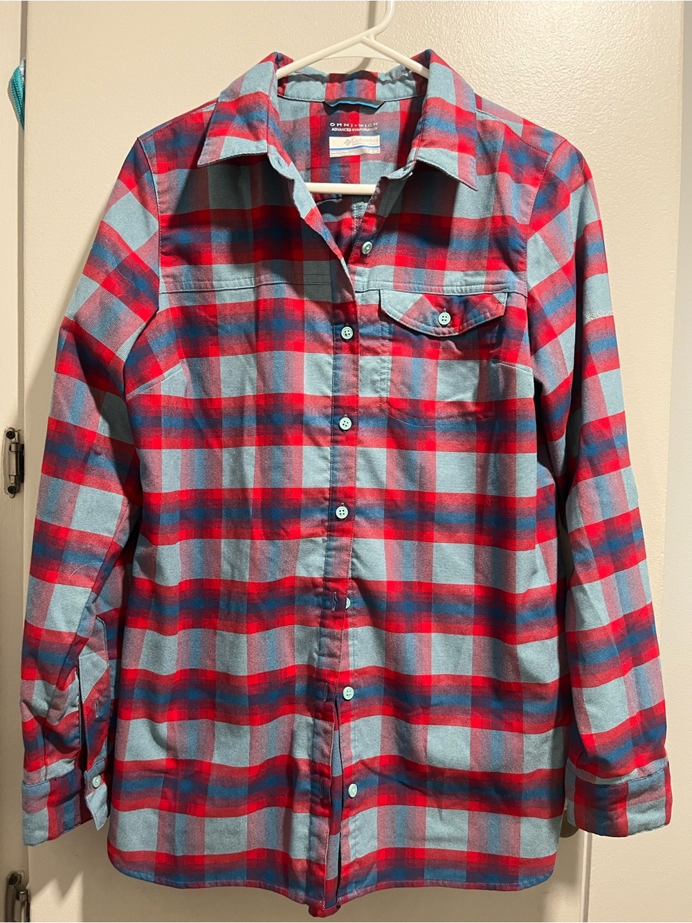 Columbia Plaid Omni Wick Shirt in Light Blue & Red
